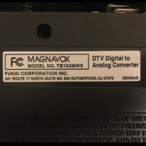 Magnavox DTV Digital to Analog ConverterW/Remote~Untested - Picture 9 of 11